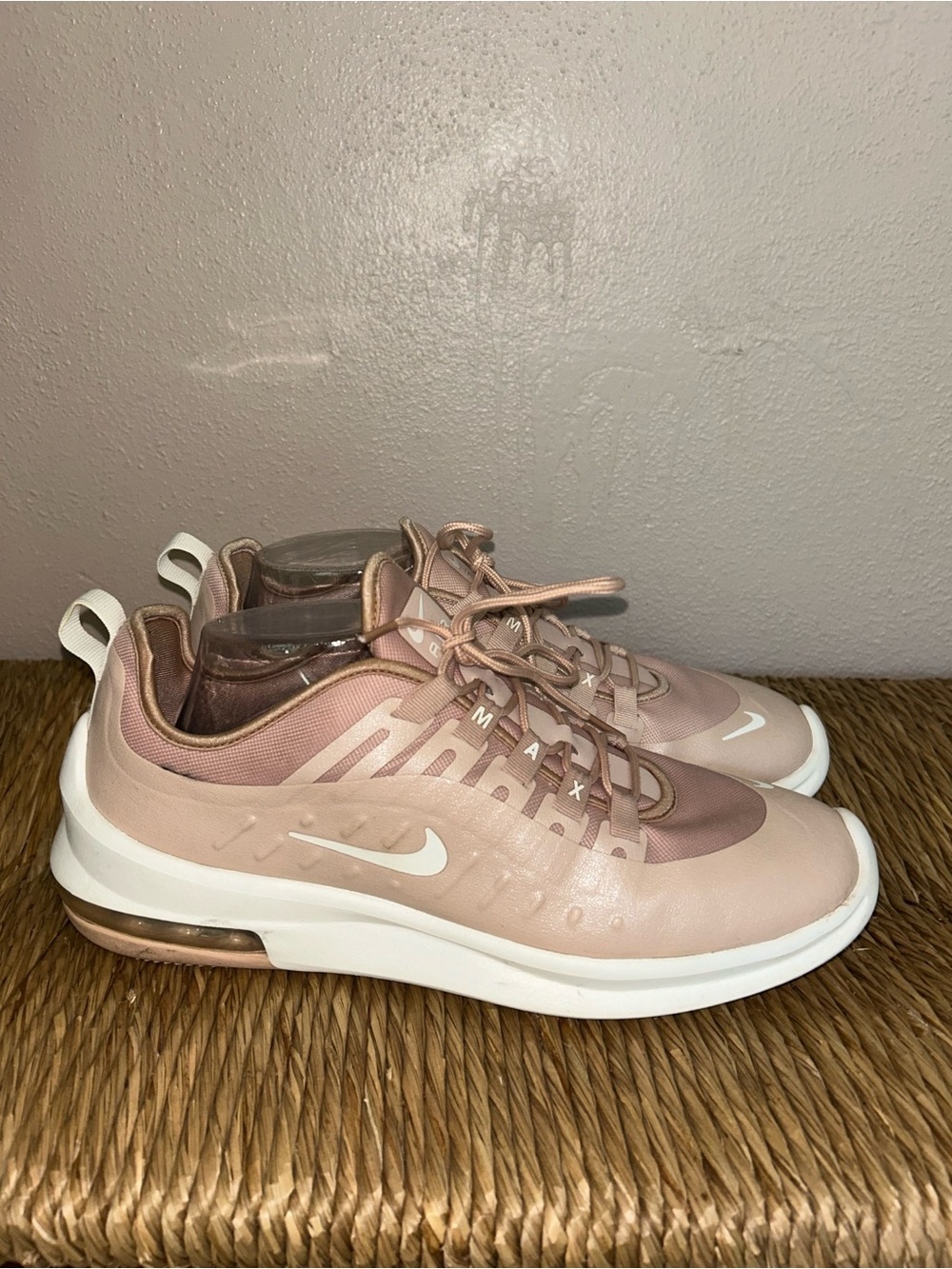 Nike Air Max Axis BV1250-200 Sneaker Women's Size 11 Particle Beige